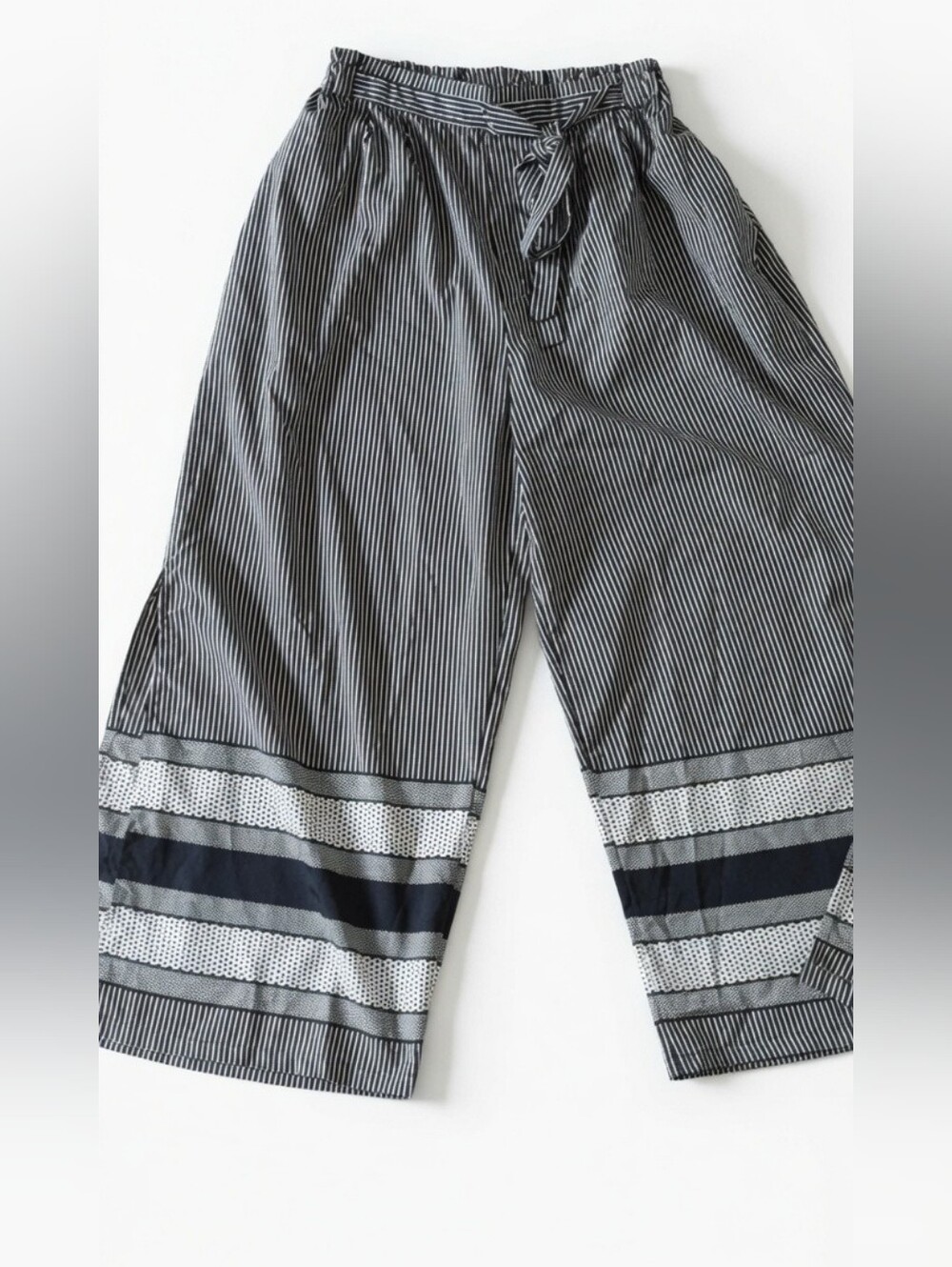 Angie Black and white striped drawstring pants Small Bohemian Lightweight Casual